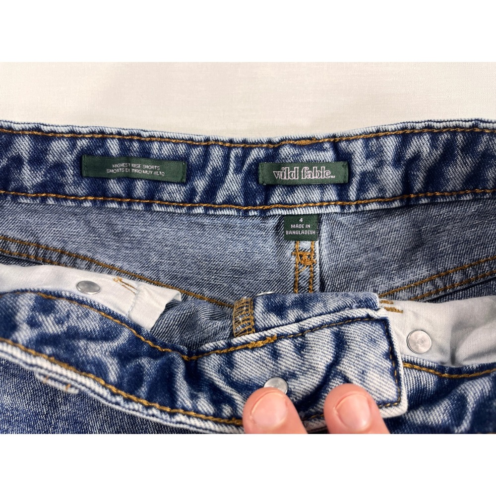 Wild Fable Blue Acid Wash High Rise Distressed Denim Shorts Button Fly Womens 4 - Picture 3 of 9